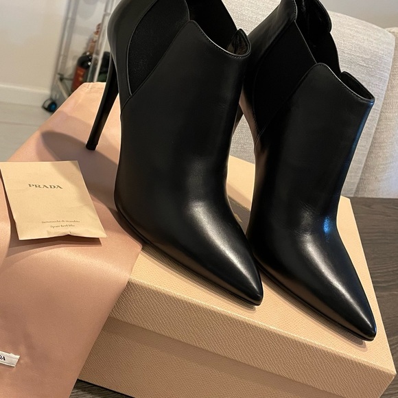 Prada booties size 40 - Picture 9 of 10